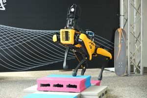 Agriculture gets boost from bots and portable 5G network